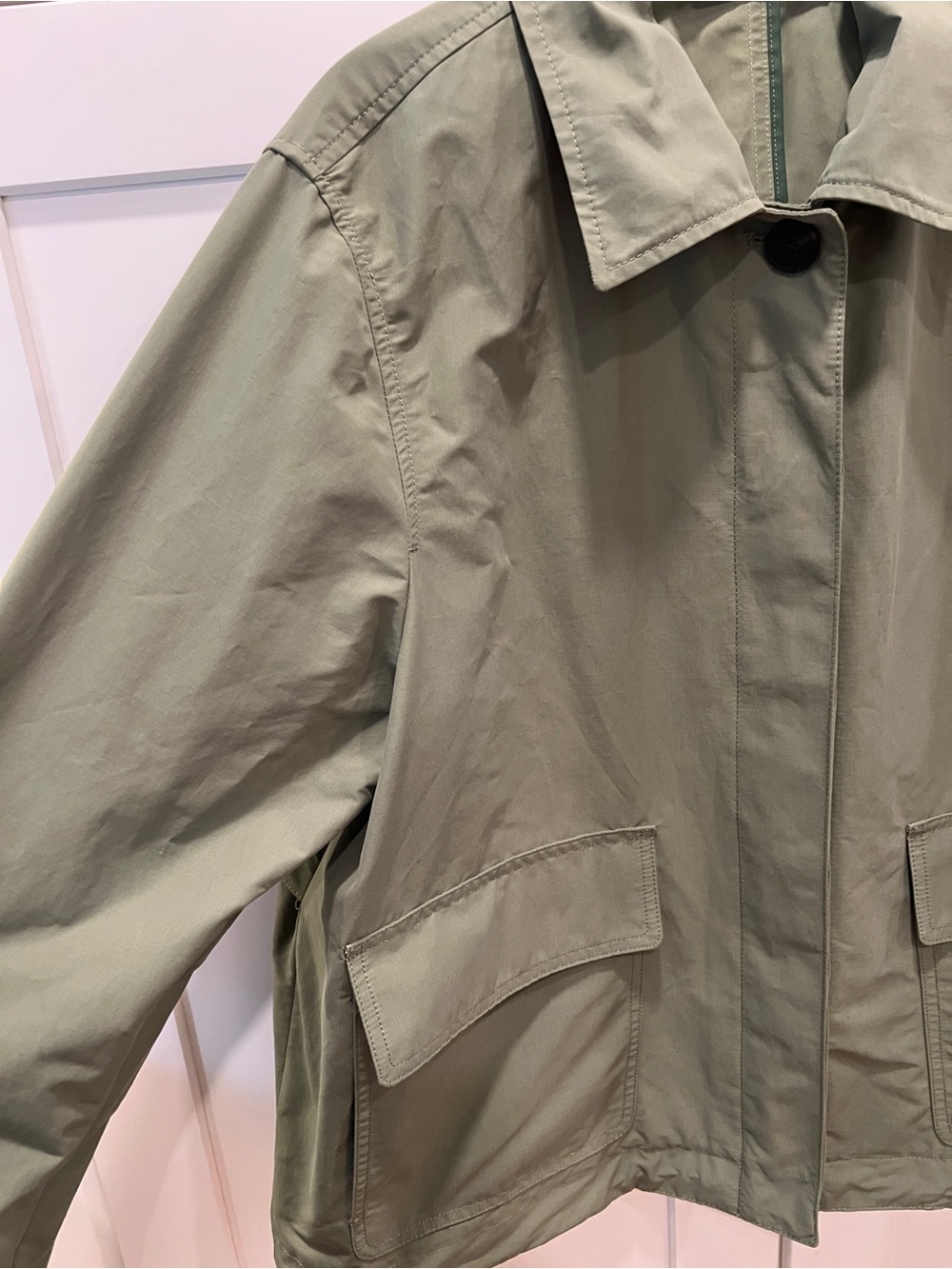 M.M. LAFLEUR THE NESS JACKET IN CRISP COTTON, TARRAGON, SIZE M. - Picture 7 of 16